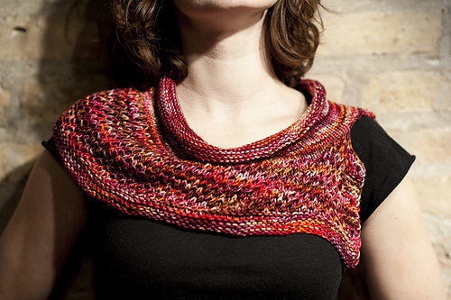 Flurries Cowl photo 1