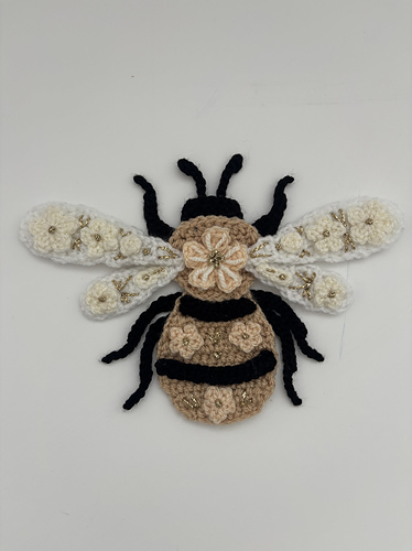 Bee Applique