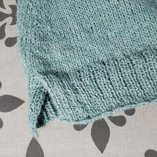 Split hem with small overlap