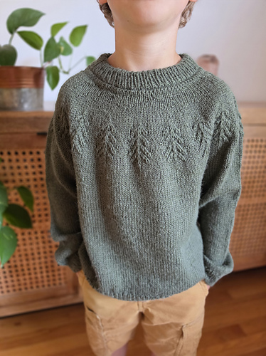 Ravelry: Pine Tree Sweater pattern by fibers + pines