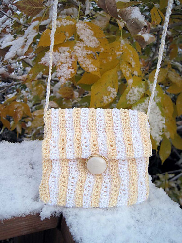 Dazzling Waves Bag photo 3