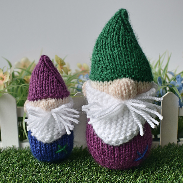Ravelry Gnomes pattern by Amanda Berry