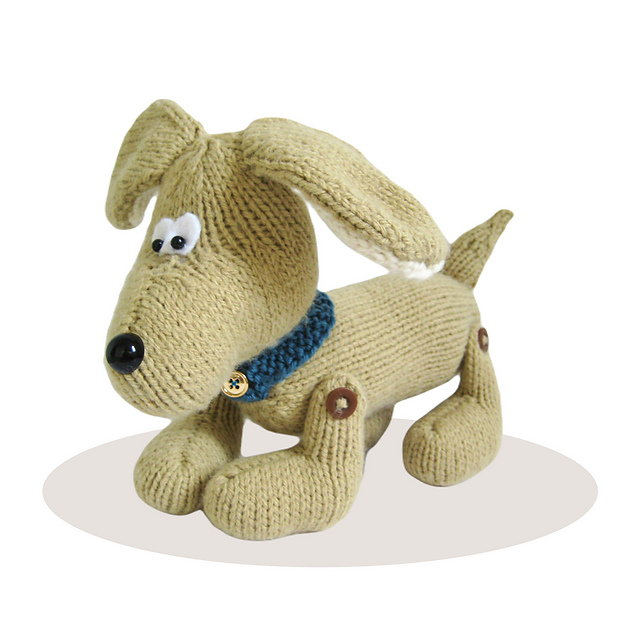 Ravelry Biscuit the Dog pattern by Amanda Berry