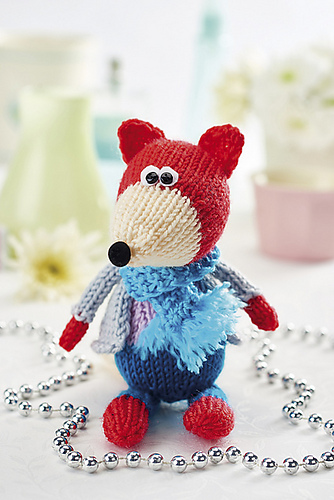 Ravelry: Razzle the Fox pattern by Amanda Berry