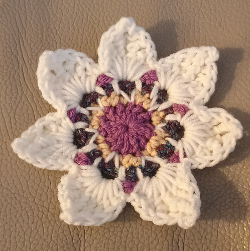7 Point Star Flower Motif