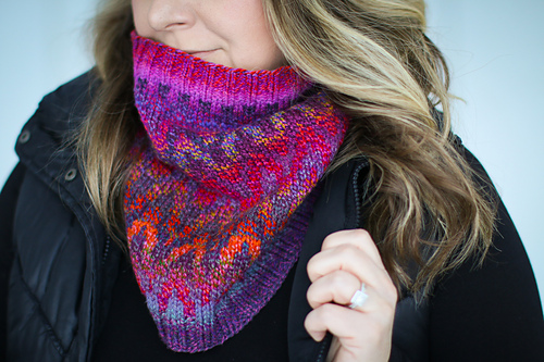 Joybomb Cowl