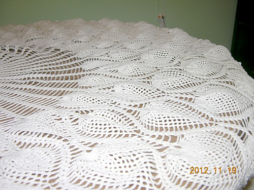 Round Pinapple Tablecloth #7592 - g120luvs2crochet