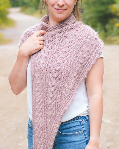 Ravelry: Perle Shawl and Scarf pattern by Gabrielle Vézina