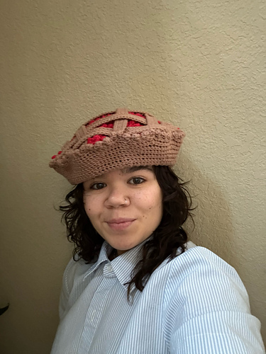 Pie beret and purse photo 5
