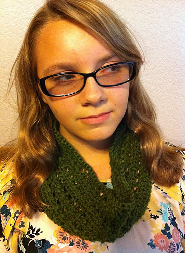 Autumn Days Crochet Cowl photo 2