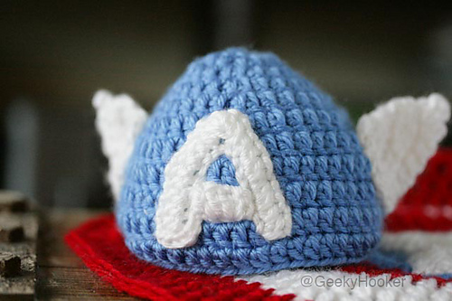 Captain America baby beanie & shield blanket photo 3