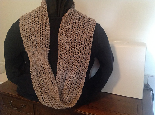 I Dream of Beaches Cowl photo 2