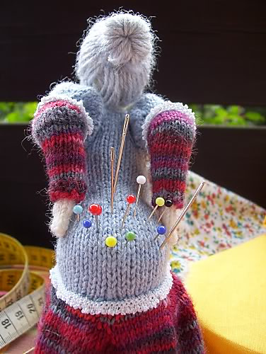 OUCH! - a somewhat different pincushion ;-) 다른 모습 4