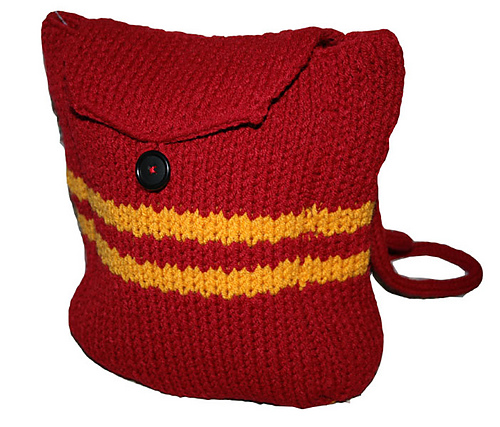 Harry Potter Book Bag (loom knit) - Kelly Jones