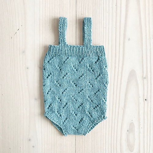Enkel romper med hullmønster - knitspirated