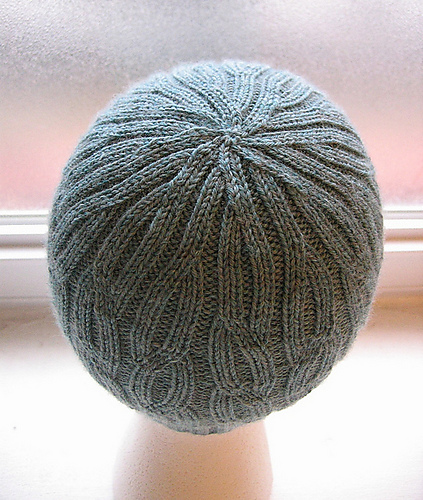 Ravelry: Dembow hat pattern by Susan Dittrich