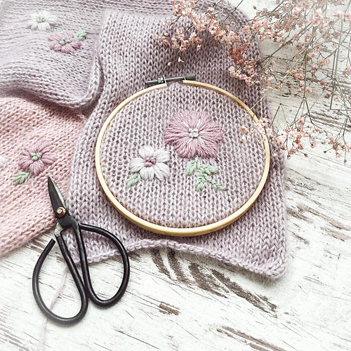 Blomsterhodebånd - Dzejna Tojaga