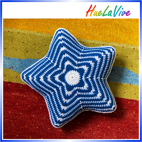NAOTO クッション STARS Large_star_cushion_with_logo_f