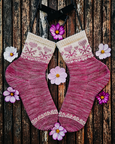 Brave Hearts Bloom Socks