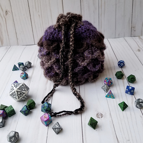 Ravelry XL Dragonscale Dice Bag pattern by Jessica Ryan
