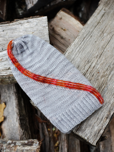 Ravelry: Wavering pattern by Hunter Hammersen