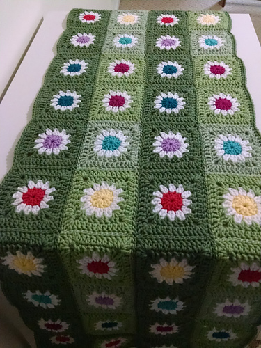 Cascading Flowers Table Runner photo 2