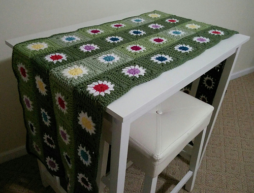 Cascading Flowers Table Runner photo 1