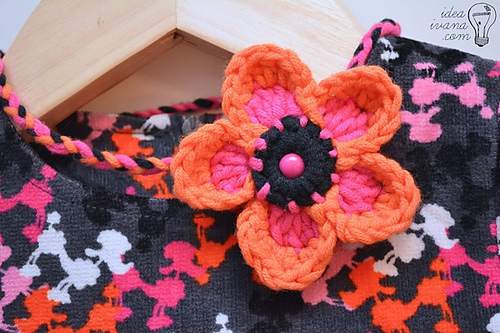 No-Weaving-in-Ends Crochet Flower Headband photo 1