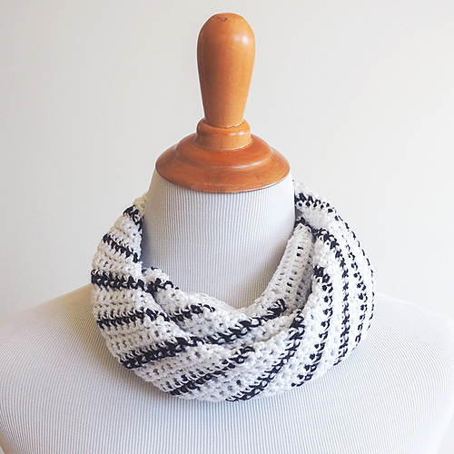 Striped Neck Scarf photo 4