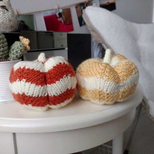 Spicy Knit Pumpkins photo 5