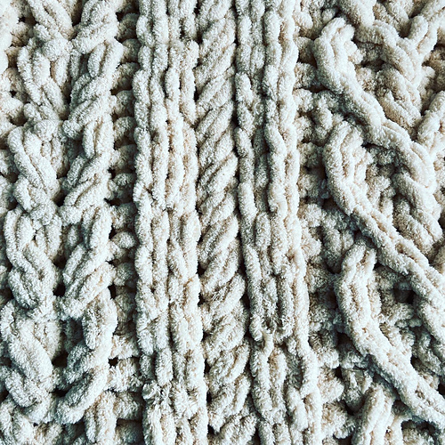 Ravelry Cable Hearts Blanket pattern by I Love My Blanket