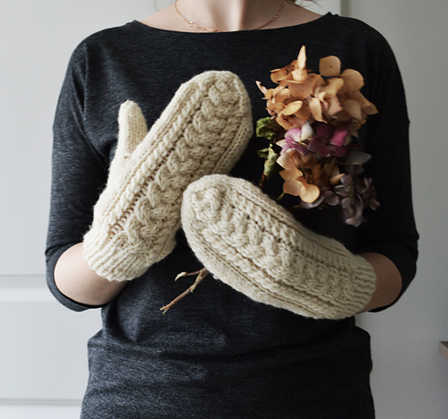 Tiilda Mittens photo 5