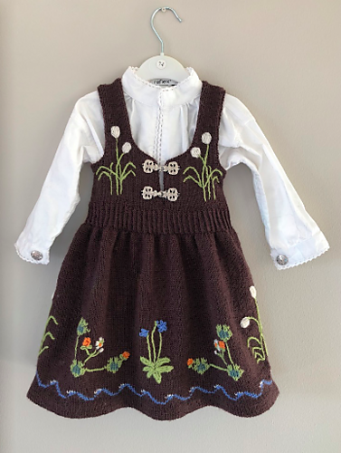 Senja-inspirert festdrakt - IngriPingri- Design laget av Ingrid Gamst