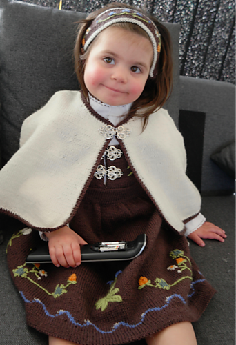 Cape til Senja inspirert festdrakt - IngriPingri- Design laget av Ingrid Gamst