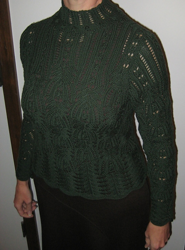 #03 Scalloped-hem Pullover 다른 모습 1