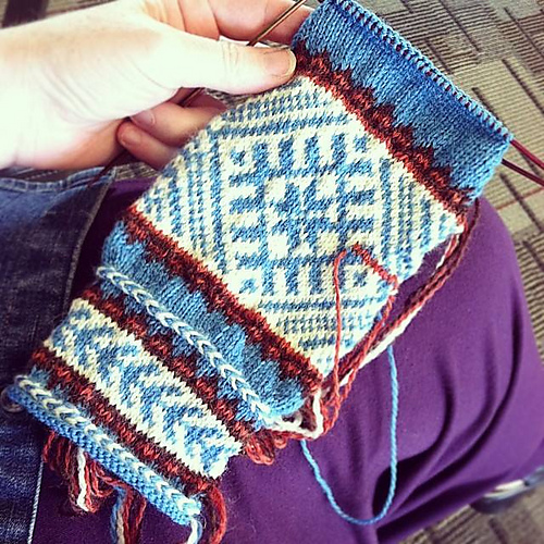 Ravelry Latvian Mittens pattern by Amy Munson