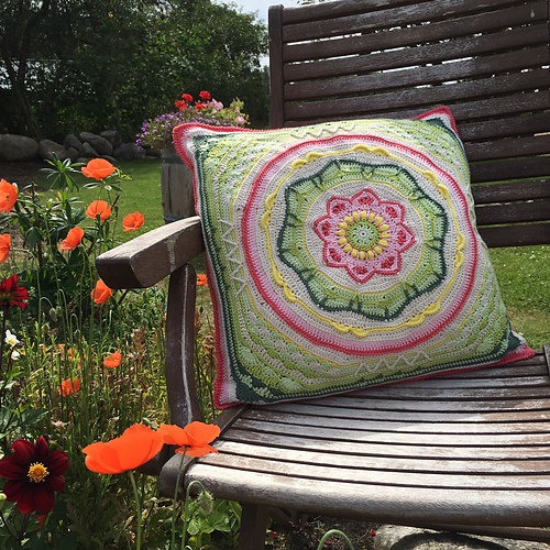 Ravelry In the Yarn Garden CAL pattern by In the Yarn Garden