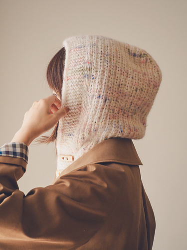 Lena Genser med hette - Irene Lin