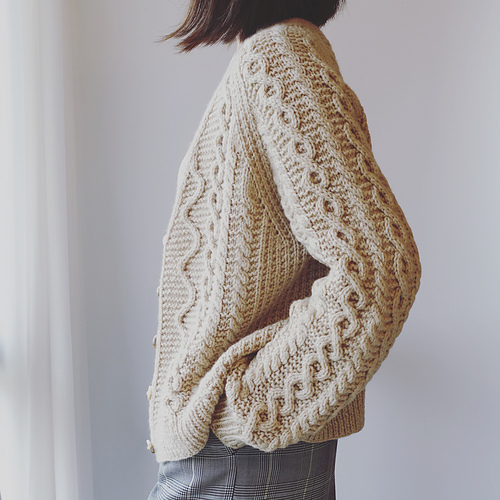 Cableskjerd Cardigan - Irene Lin