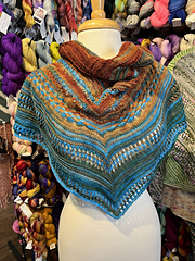 Test Knitter version adjusted for 2 repeats of Bramble Stitch per the pattern.
