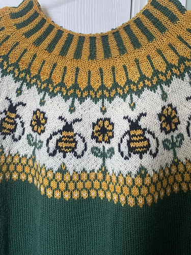 Bee Colourwork Charts