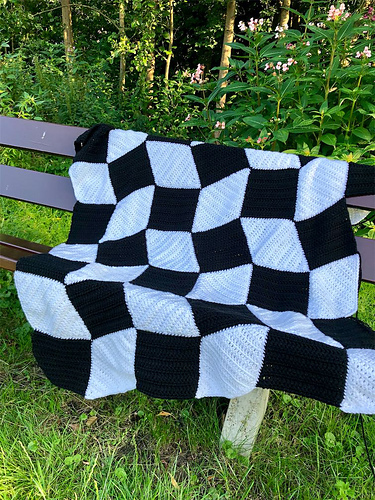 Ravelry: Wacky Blocks Blanket pattern by Jellina Verhoeff