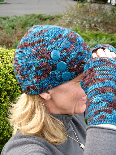 Wavy Mitts & Cap photo 5