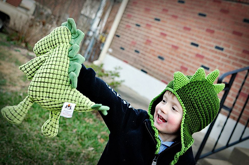Stilig dinosaur-lue - 2013 Classy Crochet