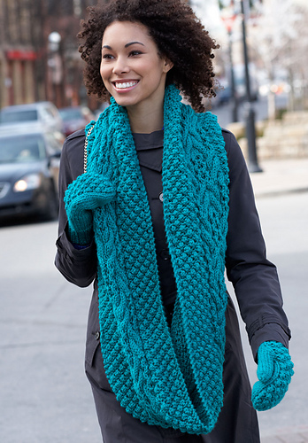 King Street Cowl & Mittens photo 1