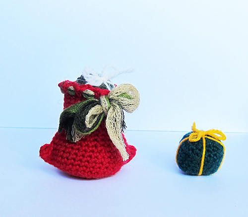 Santa's Sack & Christmas Gift Decorations photo 2