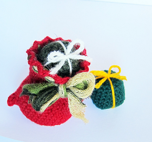 Santa's Sack & Christmas Gift Decorations photo 3