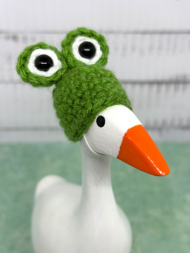 Desk Goose Hat - Frog & Strawberry