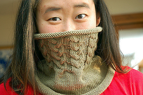 Plaited Cable Cowl