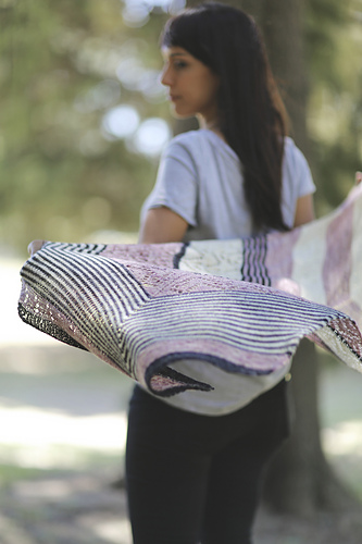 Suburban Sjal - Joji Locatelli